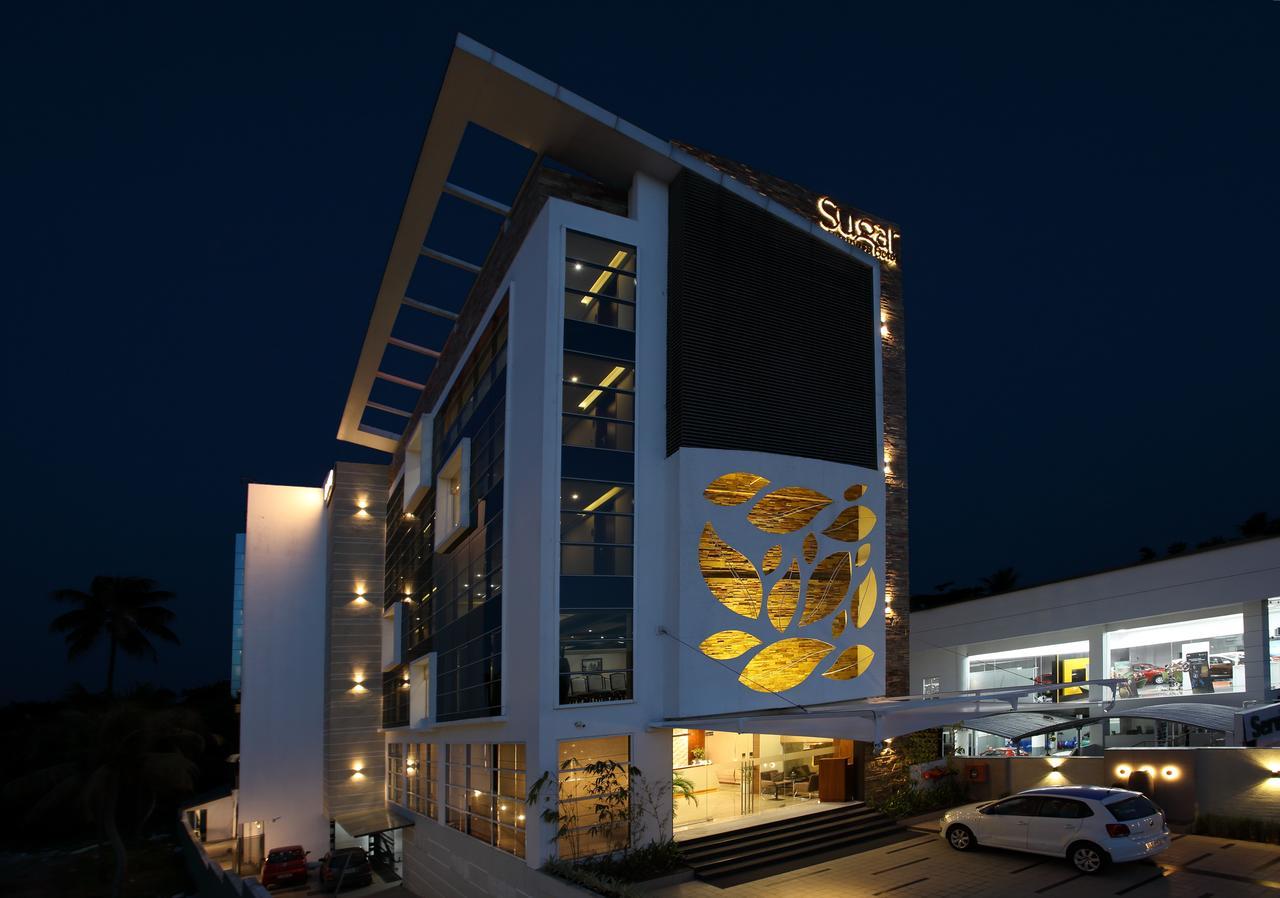 Sugar Business Hotel Kochi Luaran gambar