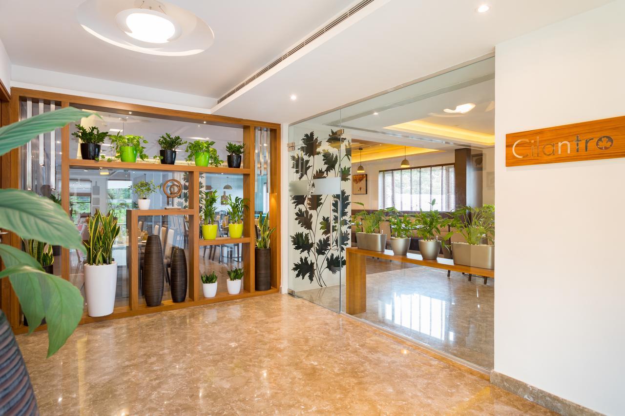 Sugar Business Hotel Kochi Luaran gambar