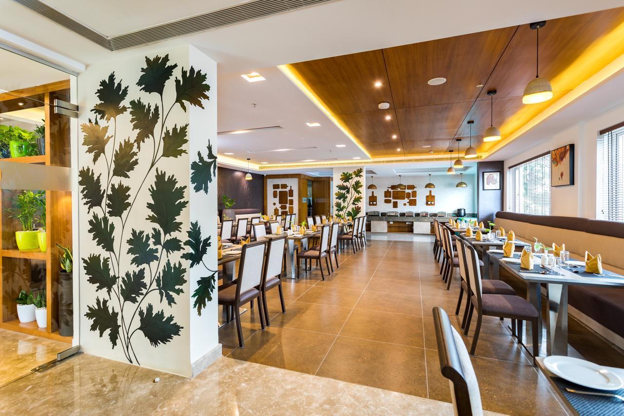 Sugar Business Hotel Kochi Luaran gambar