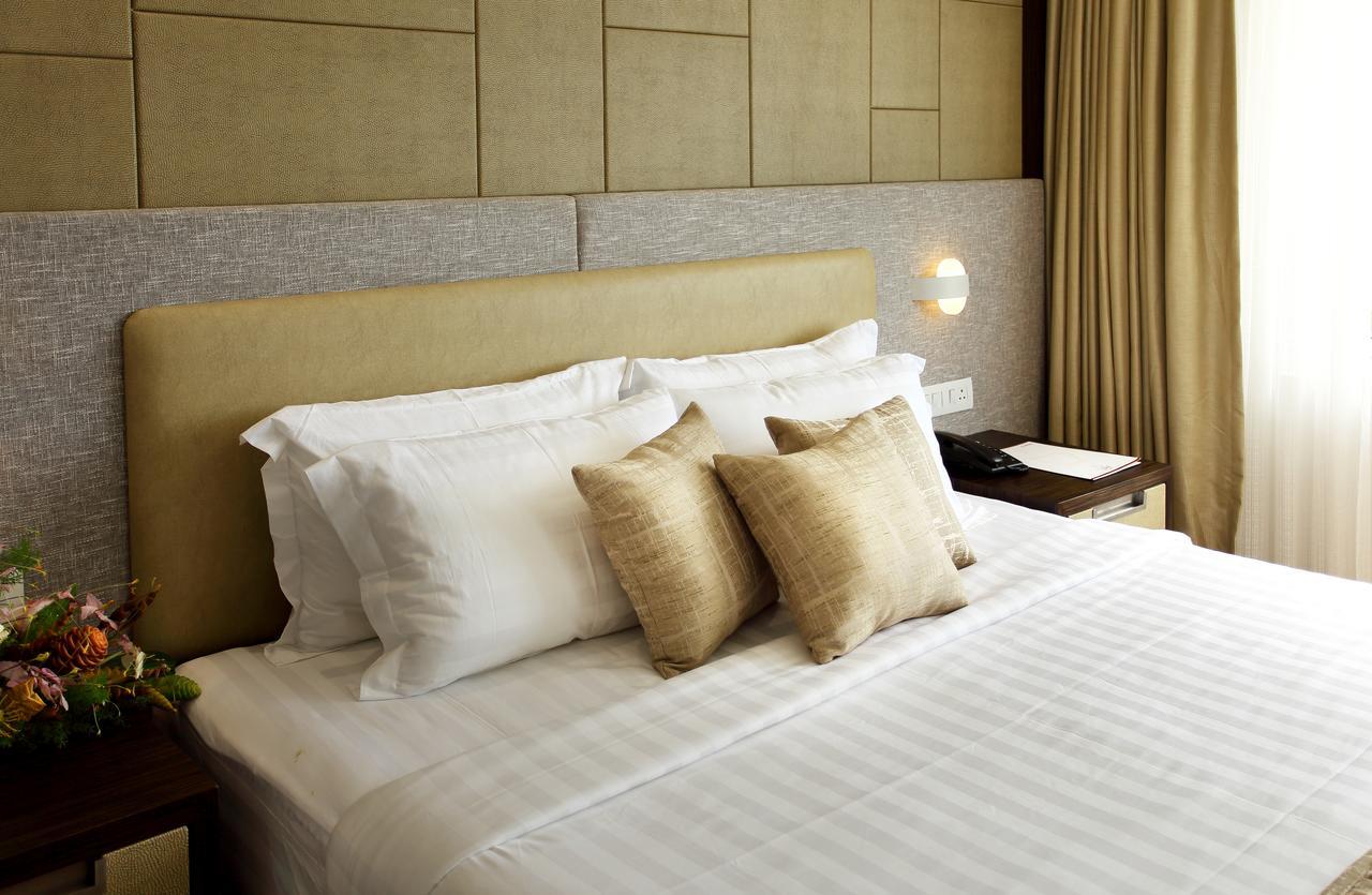 Sugar Business Hotel Kochi Luaran gambar