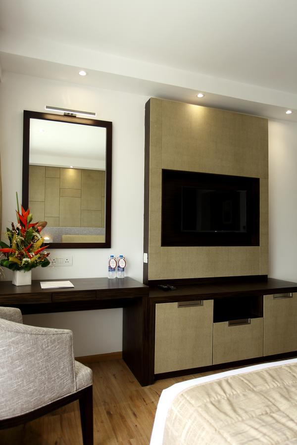 Sugar Business Hotel Kochi Luaran gambar