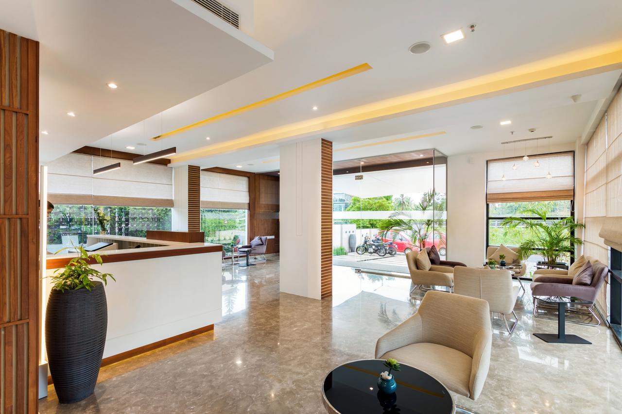 Sugar Business Hotel Kochi Luaran gambar