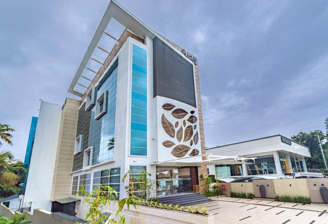 Sugar Business Hotel Kochi Luaran gambar